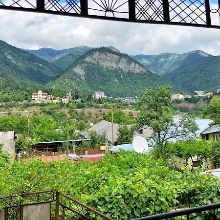 Achela'S Guesthouse Borzsomi Kültér fotó