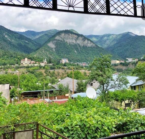 Achela'S Guesthouse Borzsomi Kültér fotó